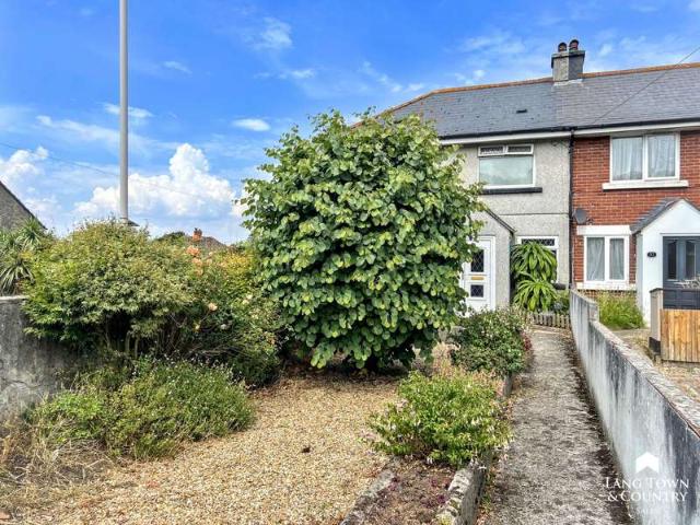 4 Bedroom Semi Detached House