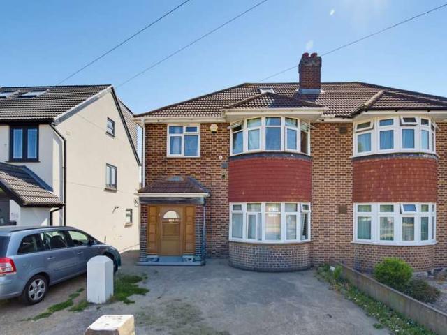 4 Bedroom Semi Detached House