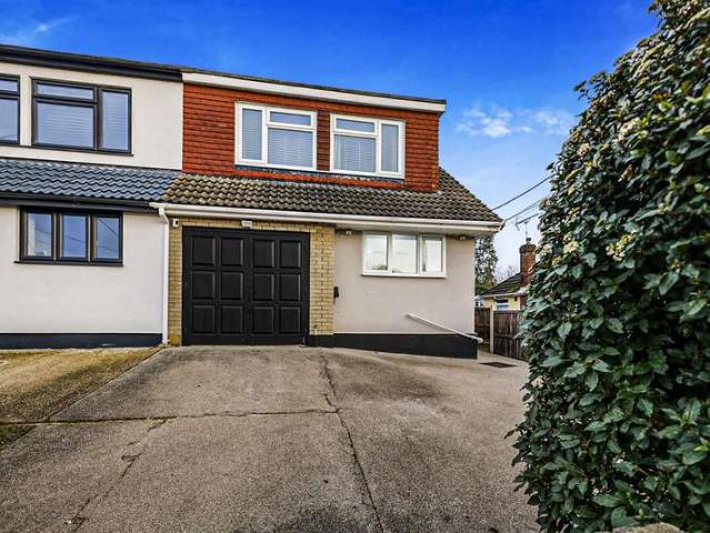 4 Bedroom Semi Detached House