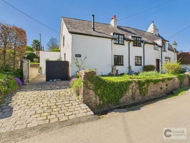 4 Bedroom Semi Detached House