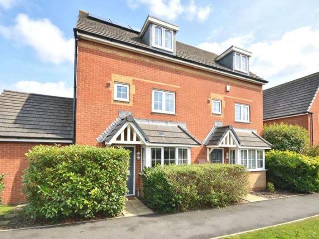 4 Bedroom Semi Detached House
