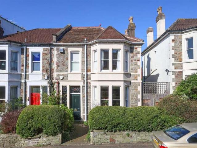 4 Bedroom Semi Detached House
