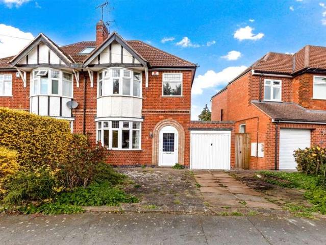 4 Bedroom Semi Detached House
