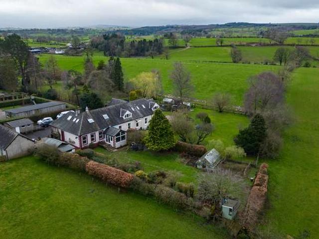 4 Bedroom Semi Detached House