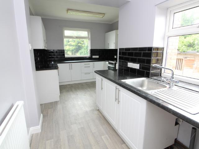 4 Bedroom Semi Detached House