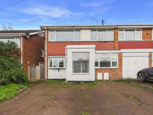4 Bedroom Semi Detached House