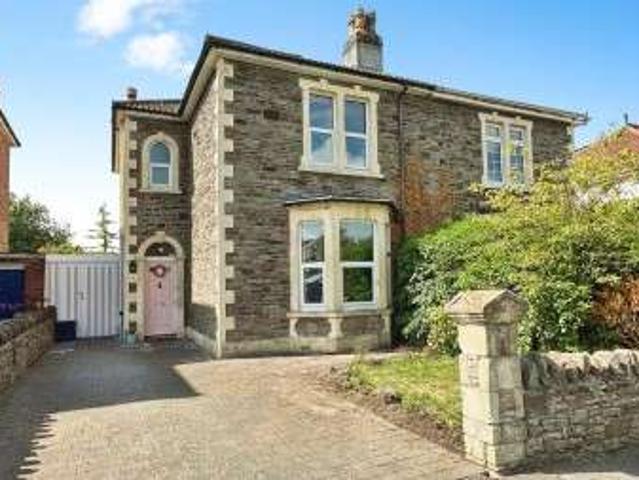 4 Bedroom Semi Detached House