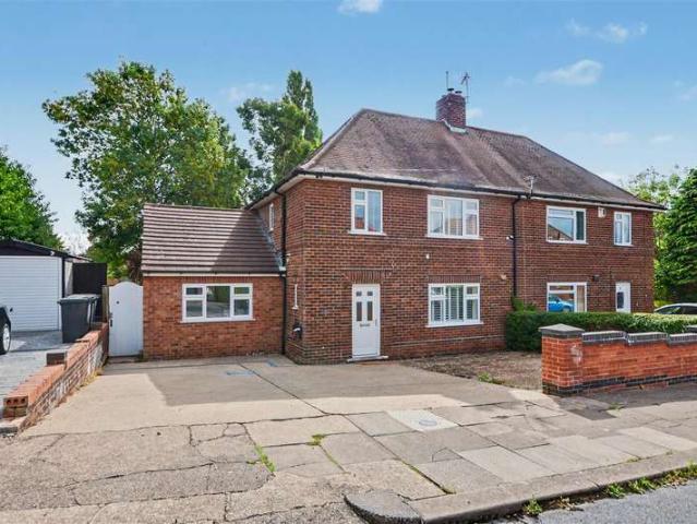 4 Bedroom Semi Detached House