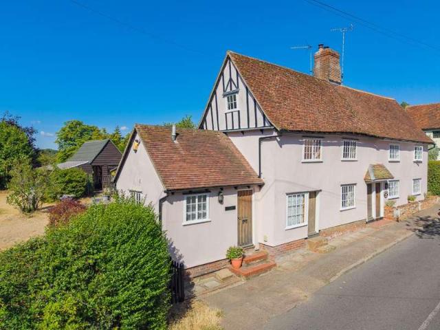 4 Bedroom Semi Detached House