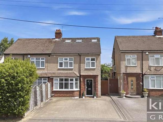4 Bedroom Semi Detached House