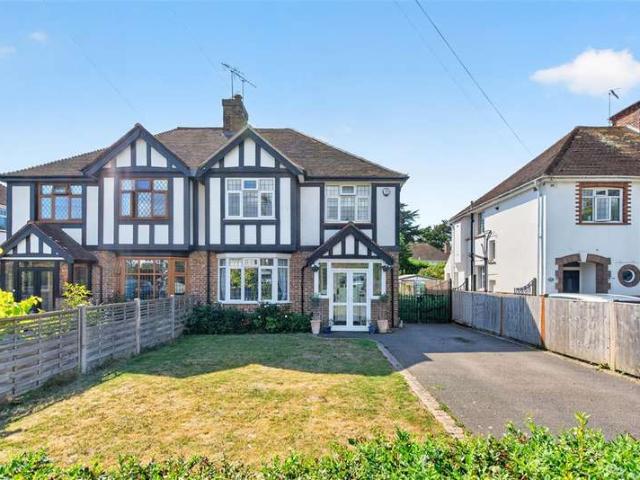 4 Bedroom Semi Detached House