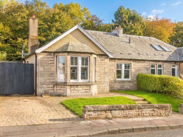 4 Bedroom Semi Detached House