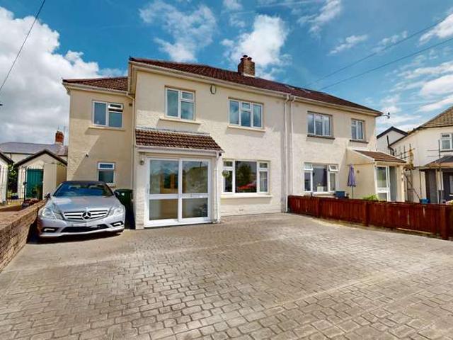 4 Bedroom Semi Detached House