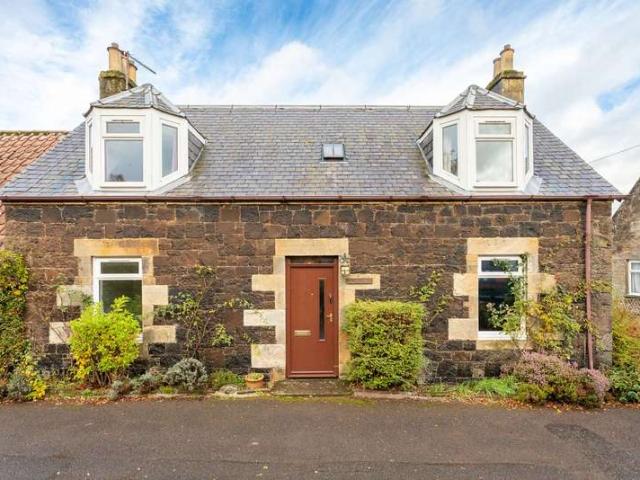 4 Bedroom Semi Detached House
