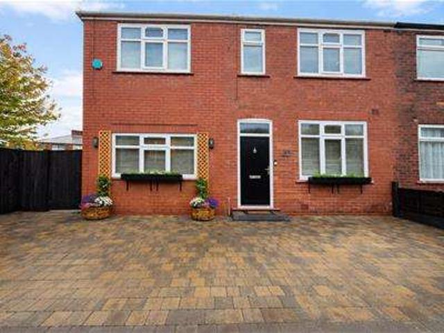 4 Bedroom Semi Detached House