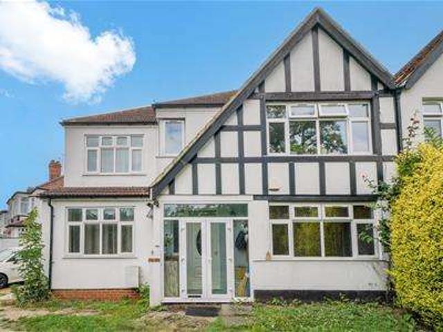 4 Bedroom Semi Detached House