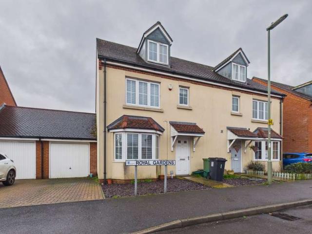 4 Bedroom Semi Detached House