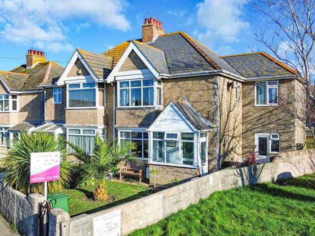 4 Bedroom Semi Detached House