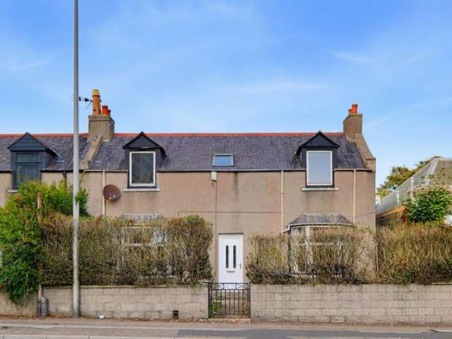 4 Bedroom Semi Detached House