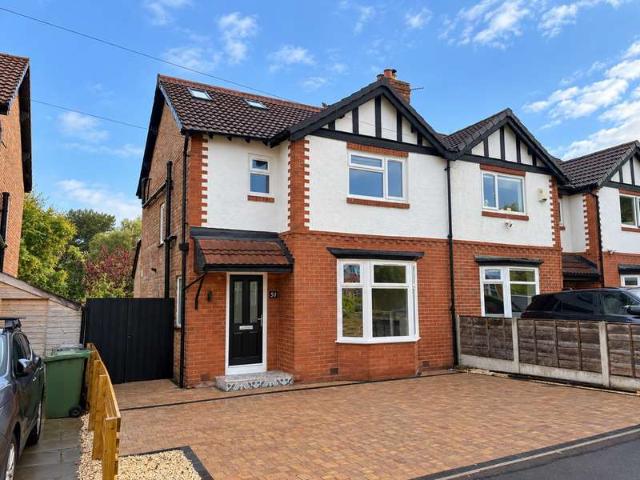 4 Bedroom Semi Detached House