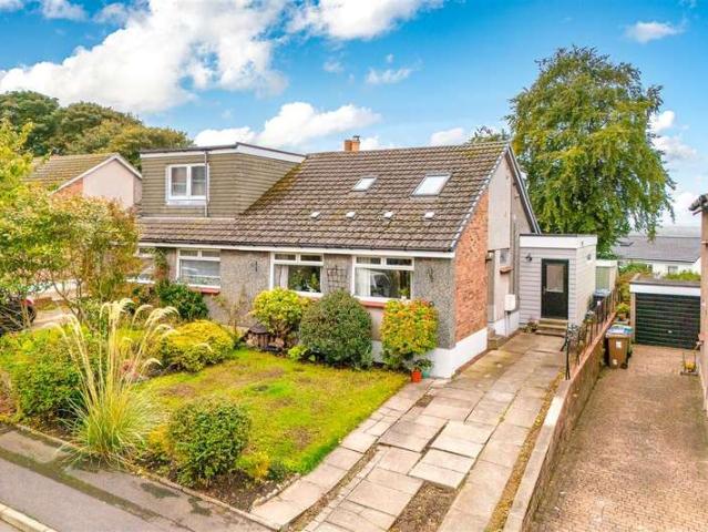 4 Bedroom Semi Detached House