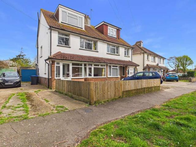 4 Bedroom Semi Detached House