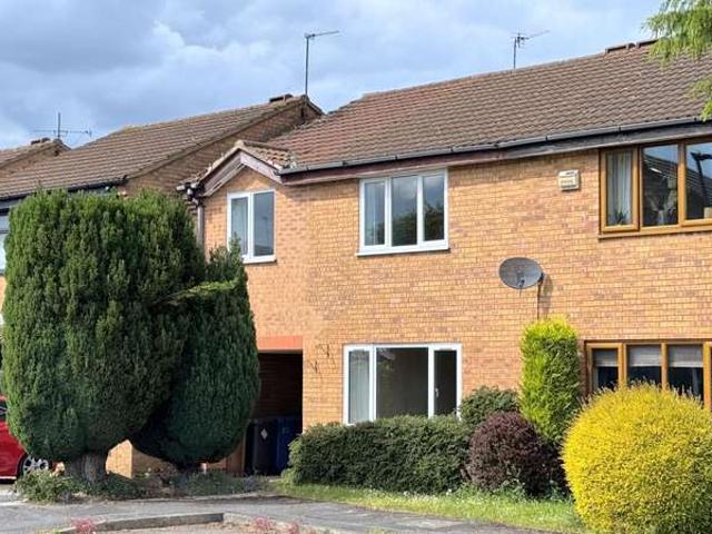 4 Bedroom Semi Detached House