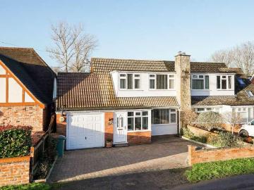 4 Bedroom Semi Detached House