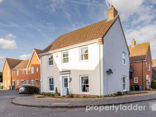4 Bedroom Semi Detached House