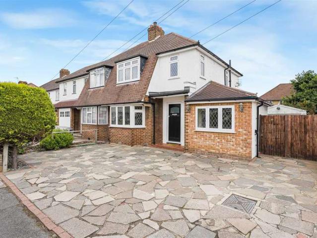 4 Bedroom Semi Detached House