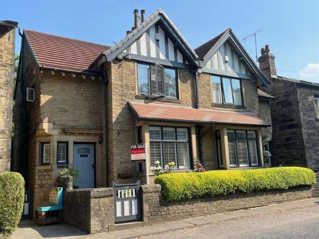 4 Bedroom Semi Detached House
