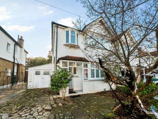 4 Bedroom Semi Detached House