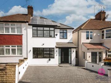 4 Bedroom Semi Detached House
