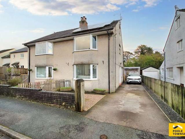 4 Bedroom Semi Detached House