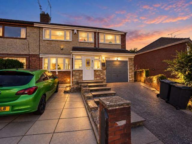 4 Bedroom Semi Detached House