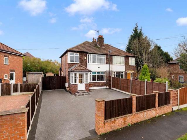4 Bedroom Semi Detached House