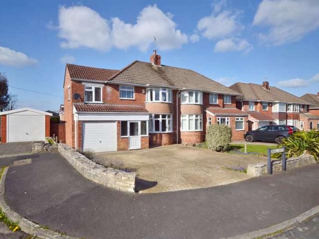 4 Bedroom Semi Detached House