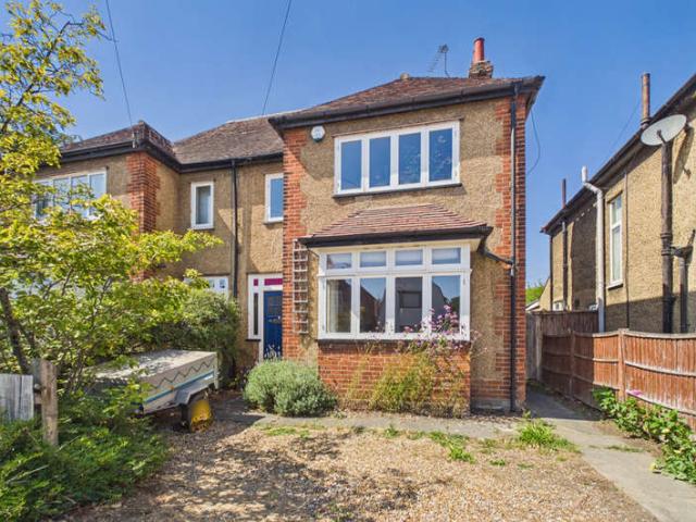 4 Bedroom Semi Detached House