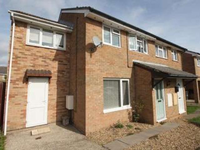 4 Bedroom Semi Detached House