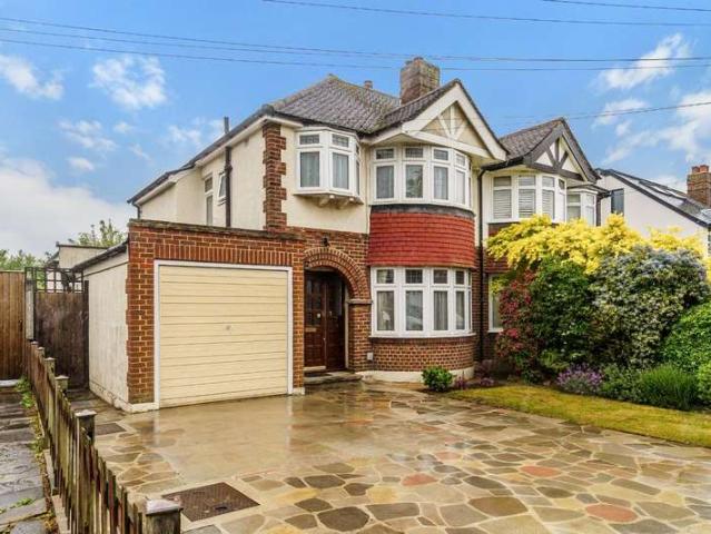 4 Bedroom Semi Detached House