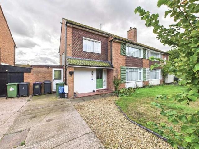 4 Bedroom Semi Detached House