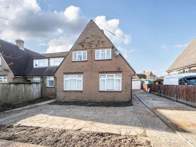 4 Bedroom Semi Detached House