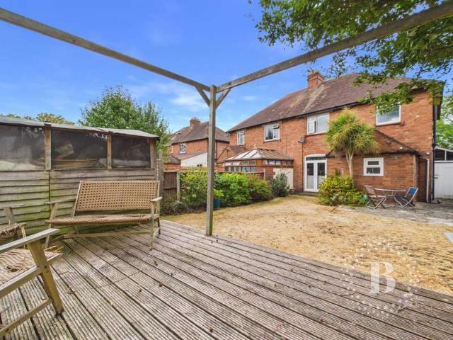 4 Bedroom Semi Detached House