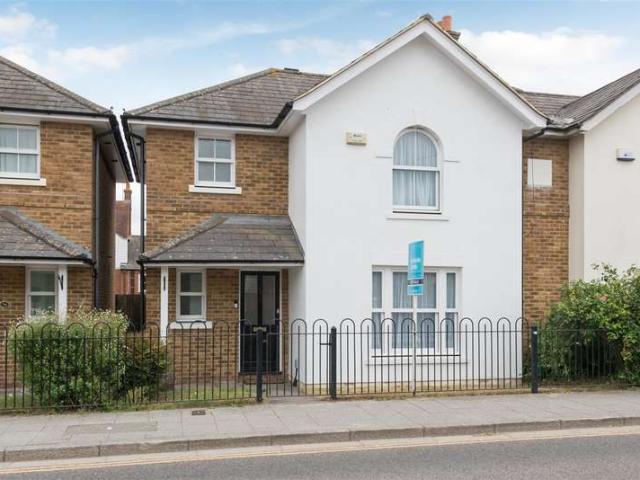 4 Bedroom Semi Detached House