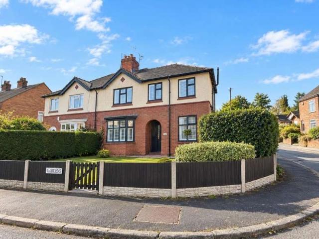 4 Bedroom Semi Detached House