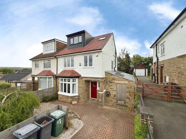 4 Bedroom Semi Detached House