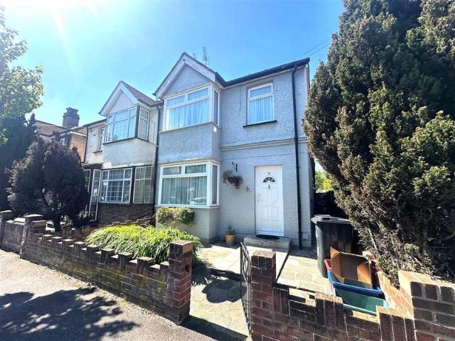4 Bedroom Semi Detached House