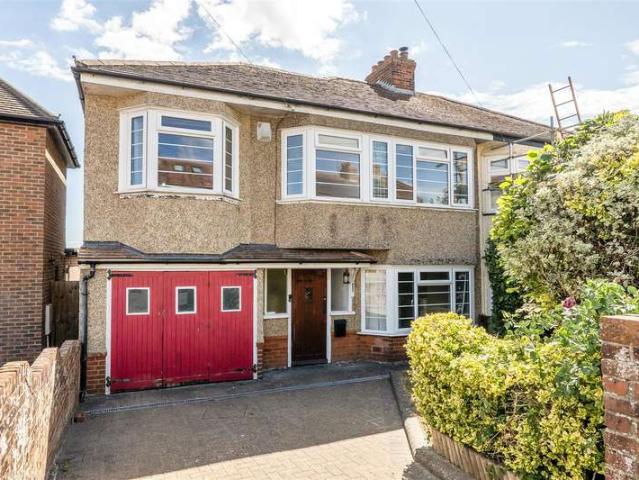 4 Bedroom Semi Detached House
