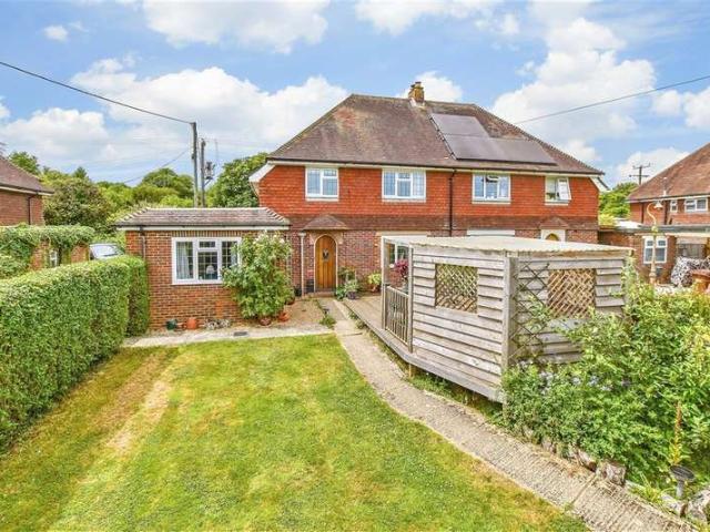 4 Bedroom Semi Detached House