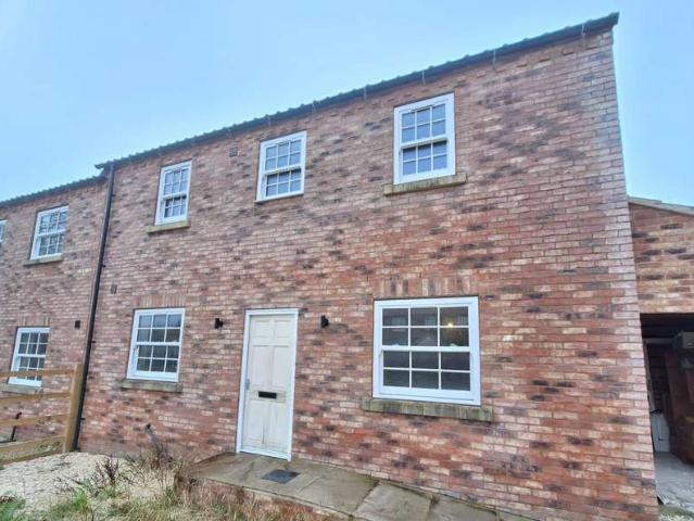 4 Bedroom Semi Detached House